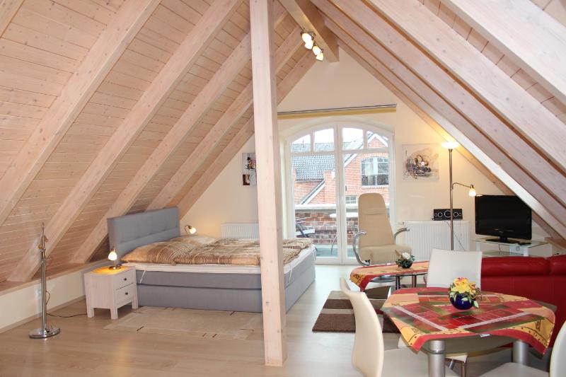 Deluxe Double Room image 3