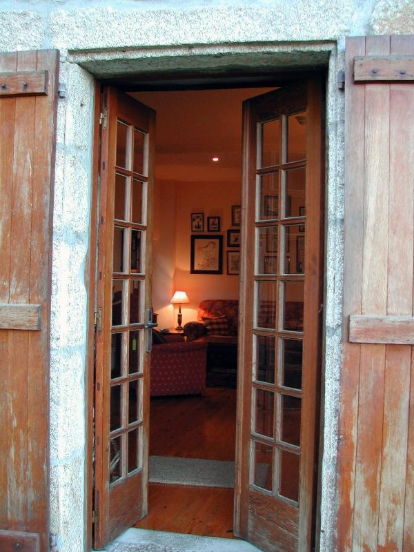 A Bouza - image 10