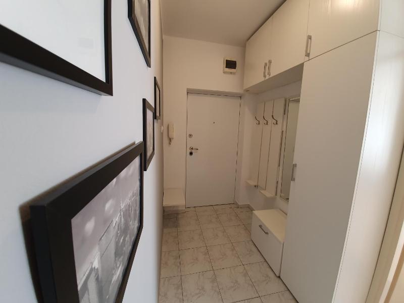 Apartment with Garden View image 1