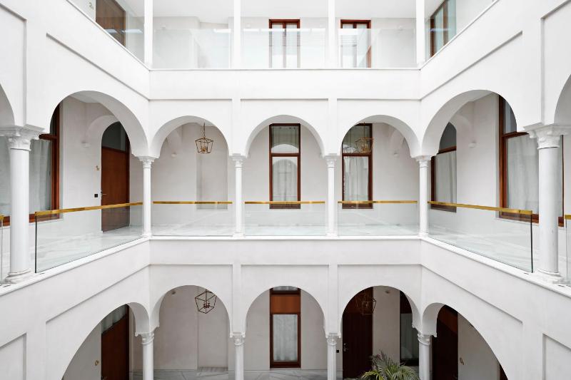 Numa Seville Molina - image 7