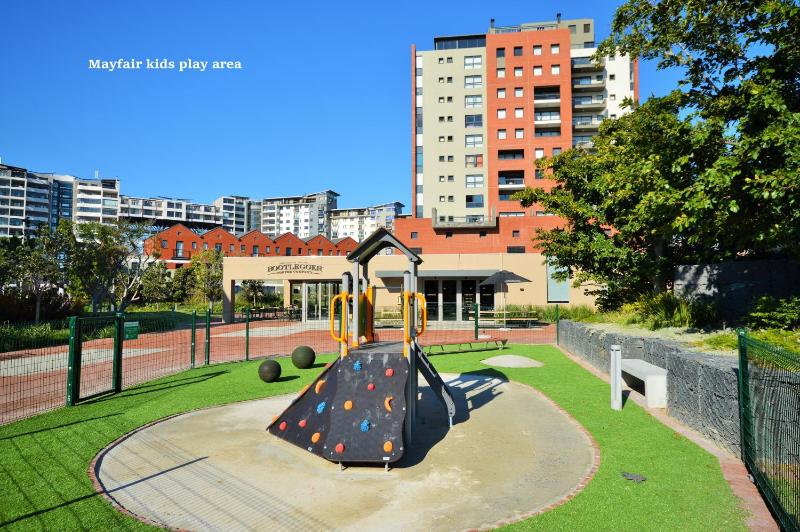 Century City Boutique Apartments Mayfair 1 bedroom image 3