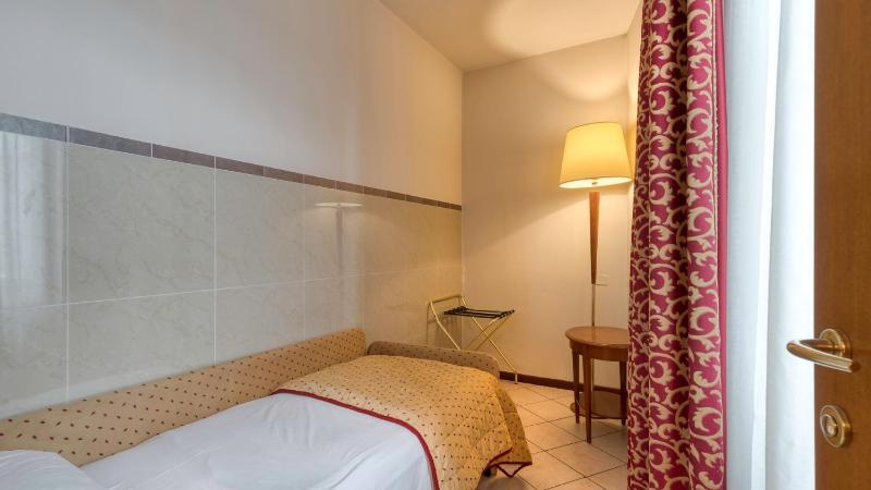 Quadruple Room image 3