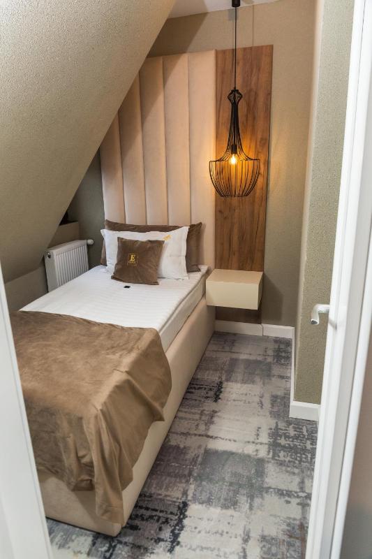 Deluxe Apartment image 3