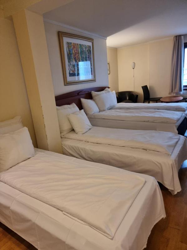 Chesterfield Hotel - image 44