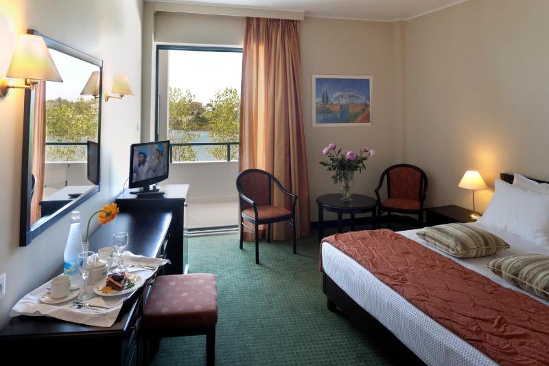 Margarona Royal Hotel - image 2