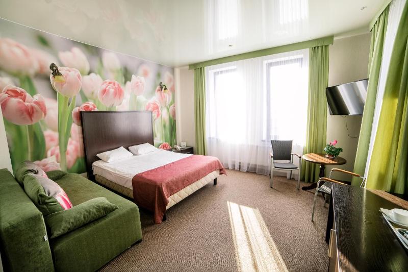Standard Double Room image 4