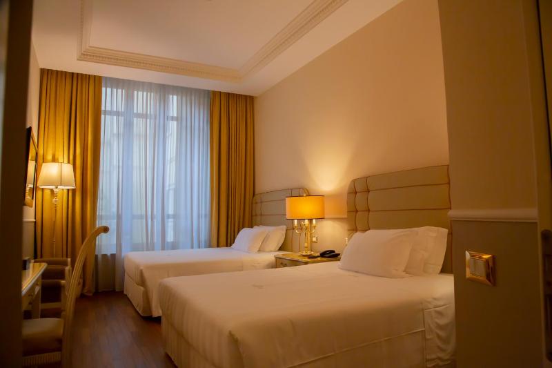 Junior Suite image 1