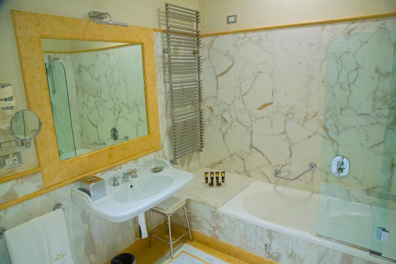 Junior Suite image 3