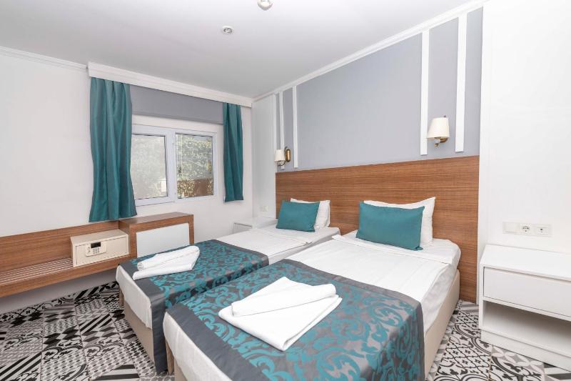 Economy Single Room without Balcony image 3