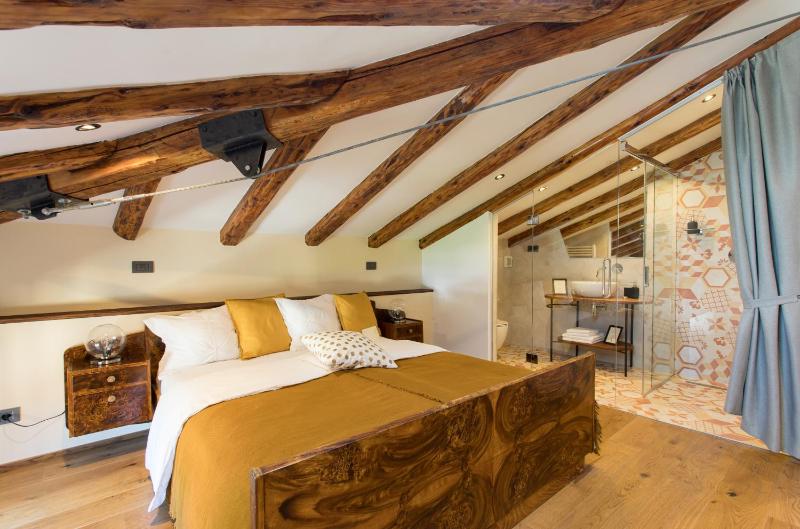 Double Room image 1