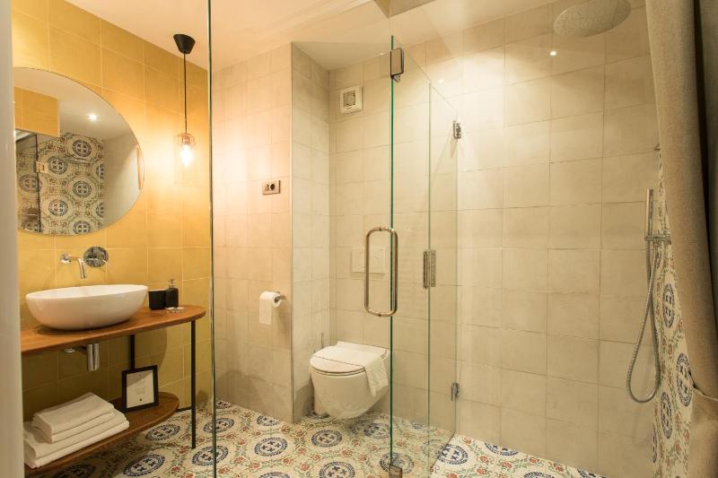 Double Room image 1