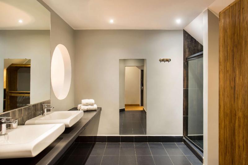 Radisson Hotel Tamboho Waterfront Antananarivo - image 6