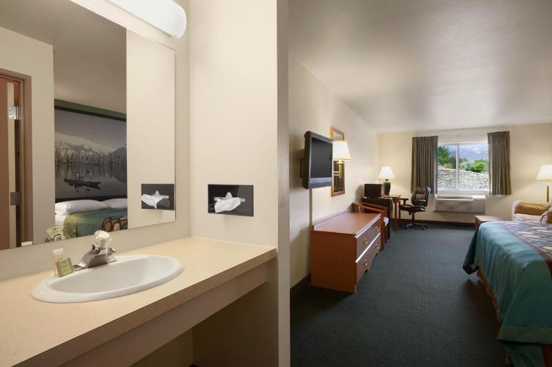 King Room - Non-Smoking image 3