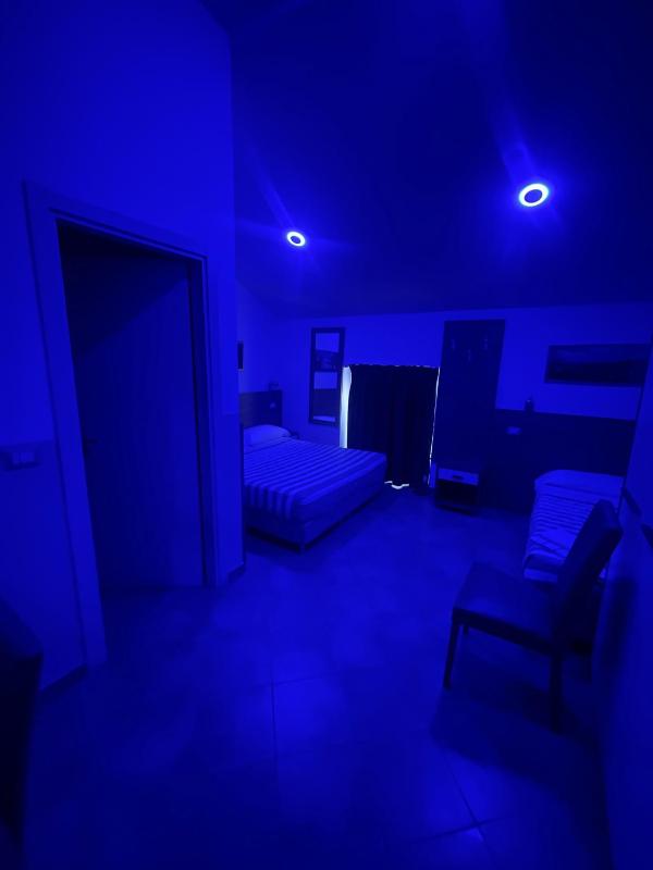 Classic Triple Room image 3