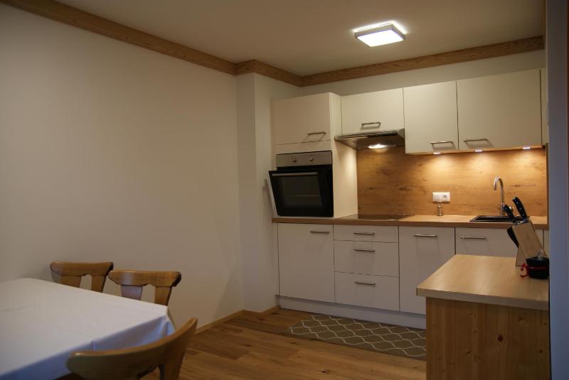 One-Bedroom Apartment image 1