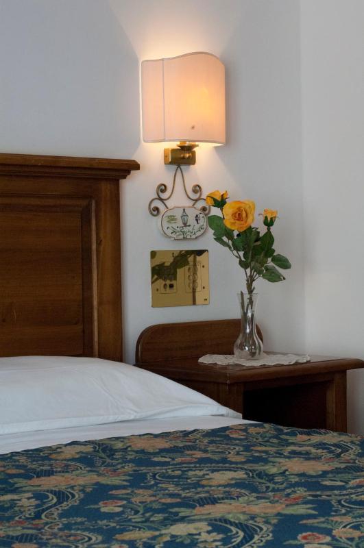 Single Room image 2