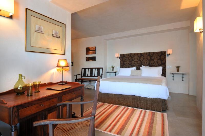 Hotel Boutique V - by Grupo Tribu - image 40
