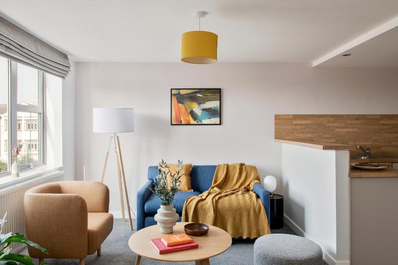 One-Bedroom Apartment image 1