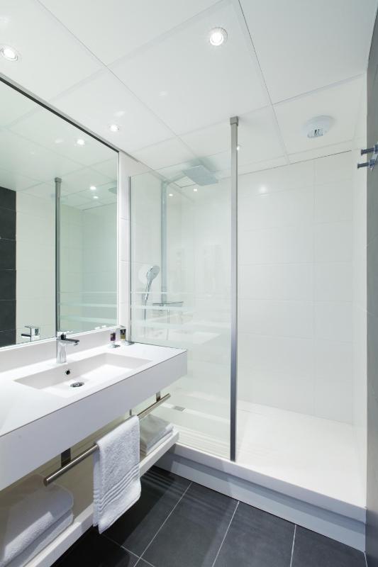 Superior Twin Room image 2