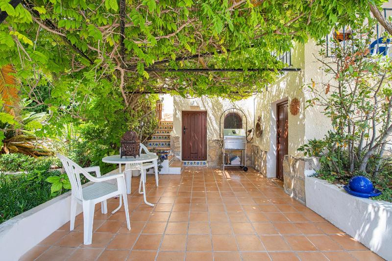 Palmyra - Sea view chill-out - by Holiday Rentals Villamar - image 3