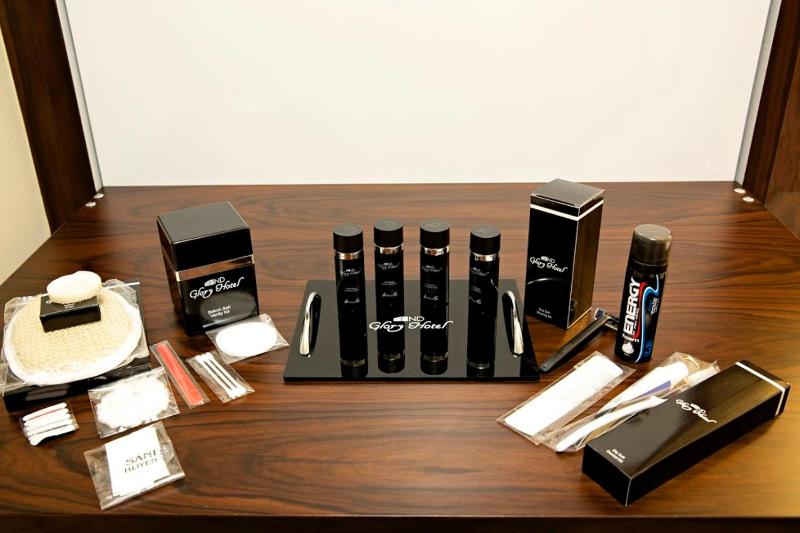 Large Double Room image 4