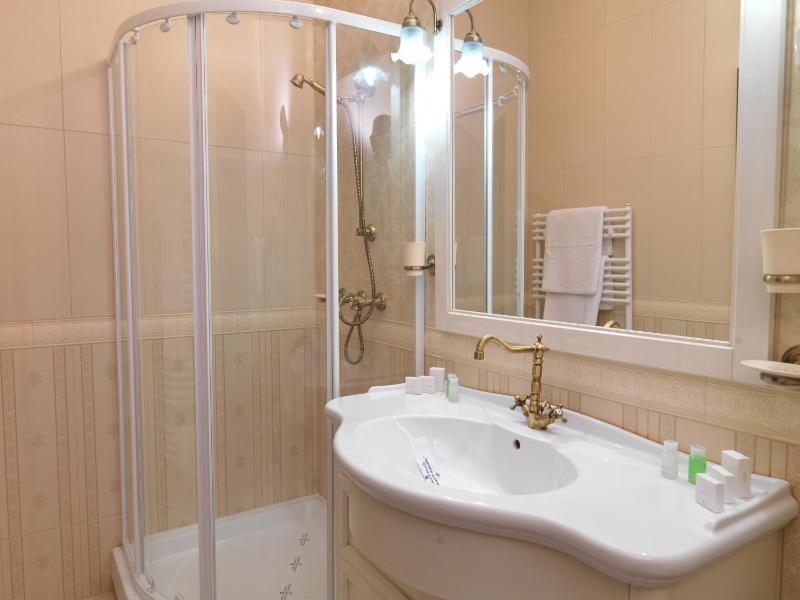 La Favorita Guesthouse Boutique - image 40