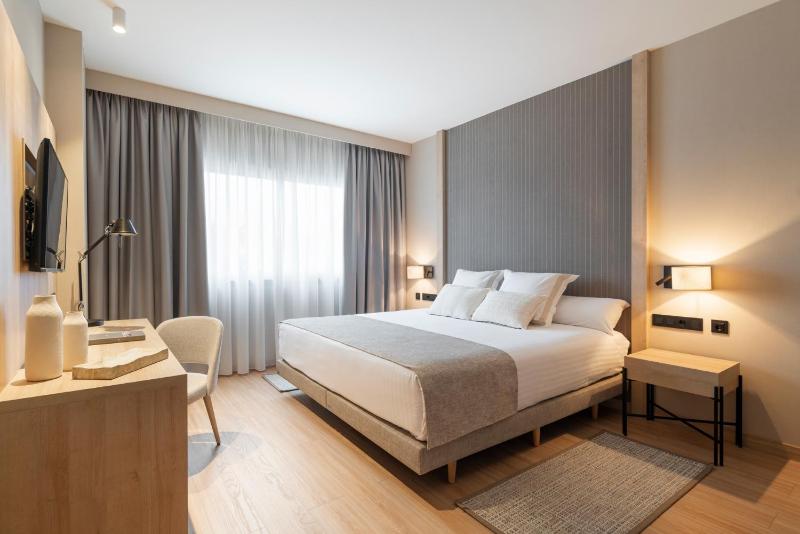 Superior Apartment image 2