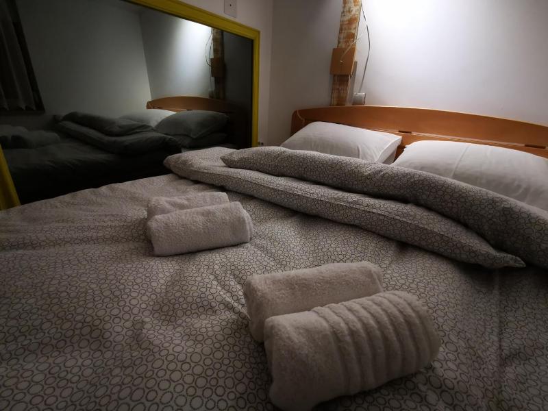 One-Bedroom Apartment image 3