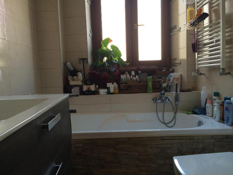 Double Room with Shared External Bathroom image 4