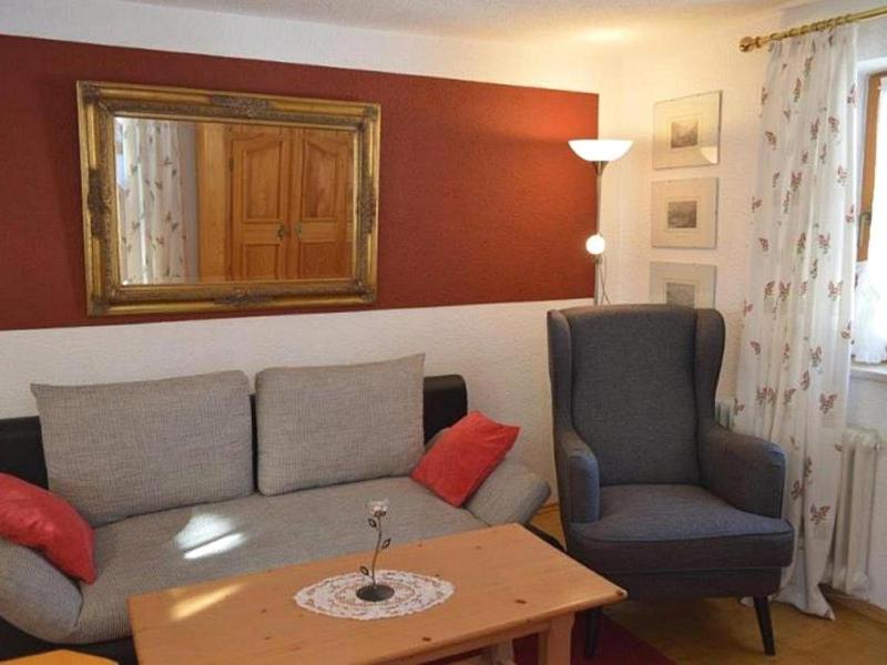 Apartment with Mountain View image 4