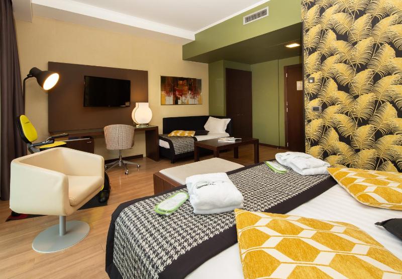 Premium Room image 2