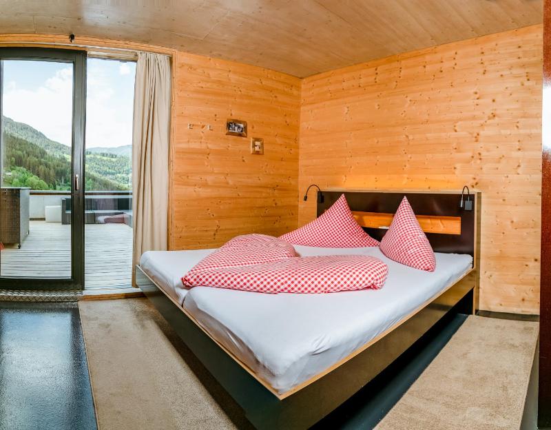 Double Room image 1