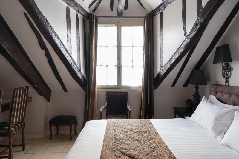 Deluxe Double or Twin Room - Top Floor image 3