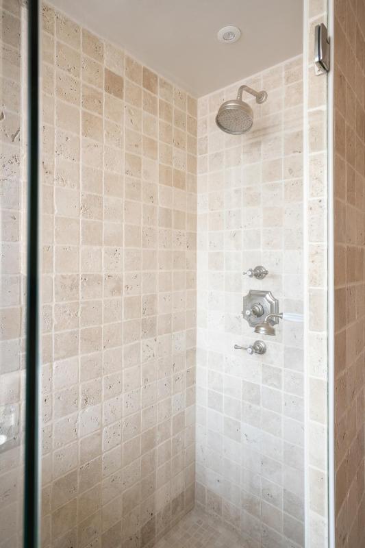 Quadruple Room - Top Floor image 2