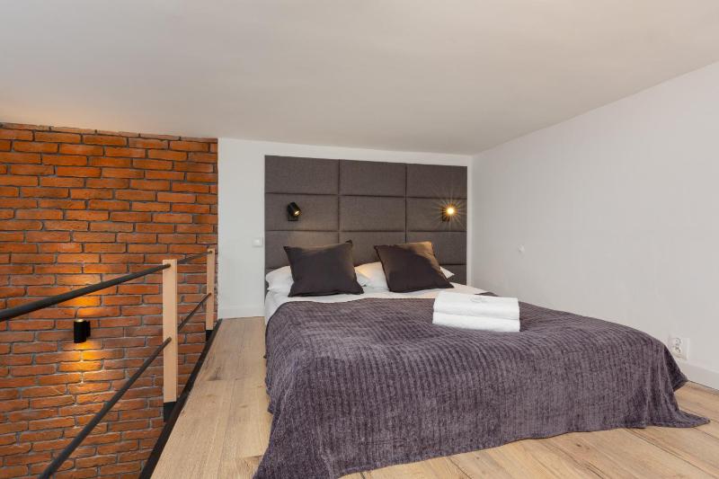 Mezzanine Studio Lwowska Śródmieście by Noclegi Renters - image 12