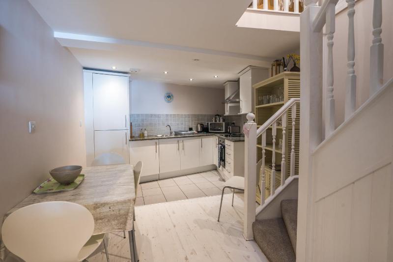 Trinity Mews - image 8
