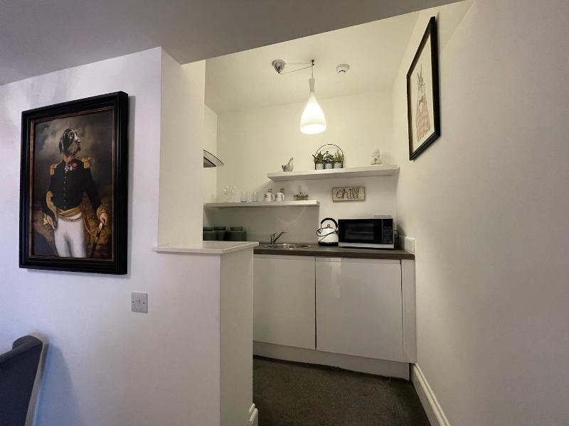Apartment image 3