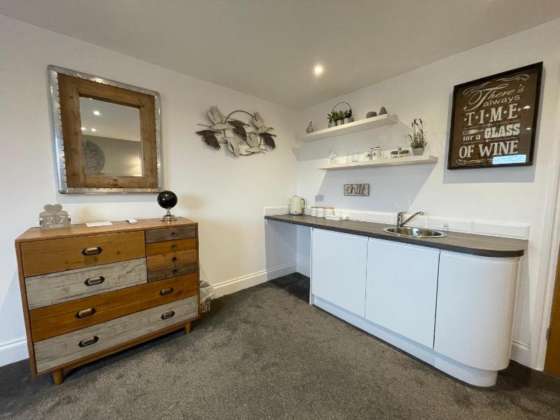 Deluxe Double Room image 2