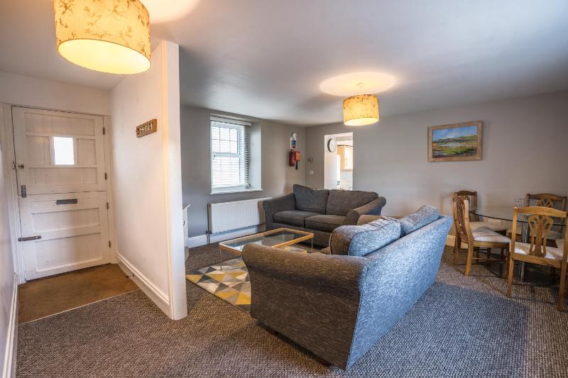 Trinity Mews - image 48