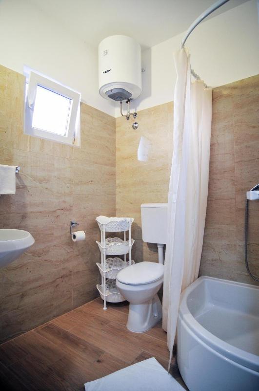 Triple Room image 4