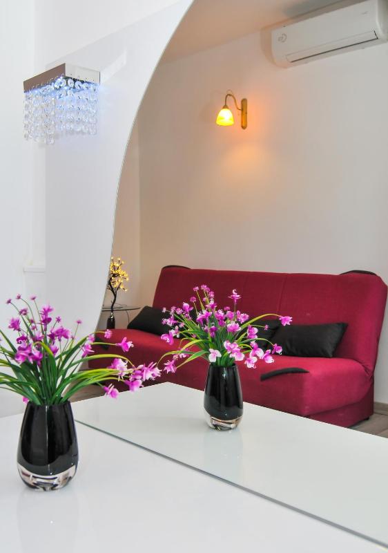 Apartment with Garden View image 3