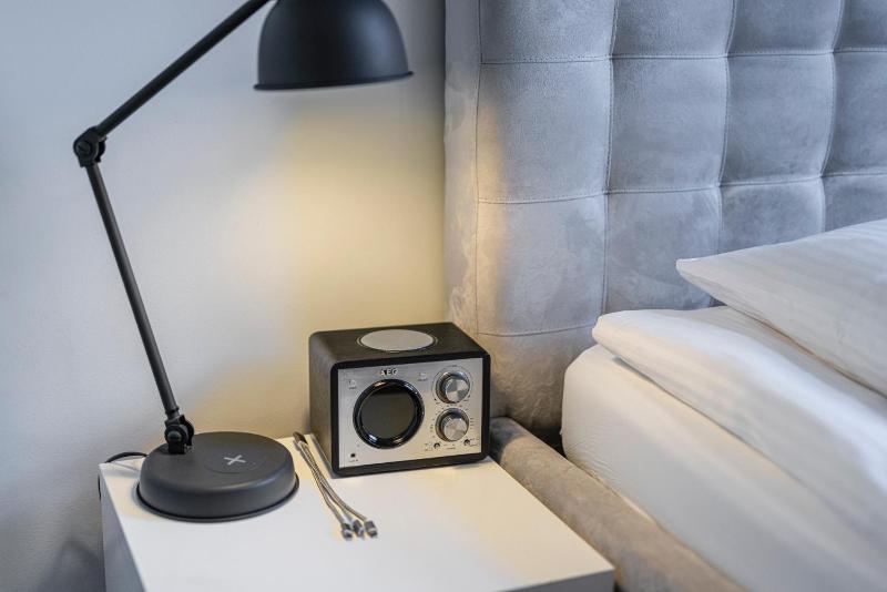 Deluxe Double Room image 2