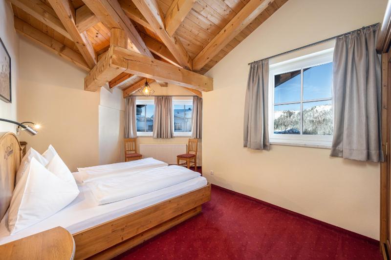 Three-Bedroom Apartment (6-8 Adults) image 3