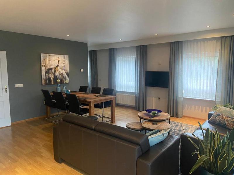 Deluxe Apartment image 1