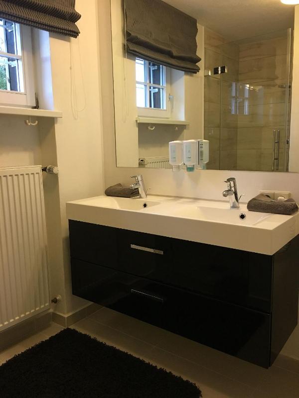 Garden Suite image 1