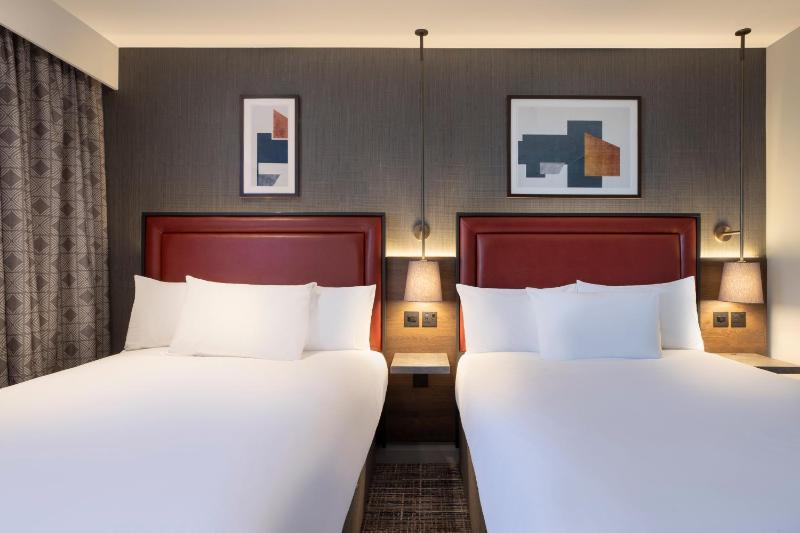 Superior Double or Twin Room image 3