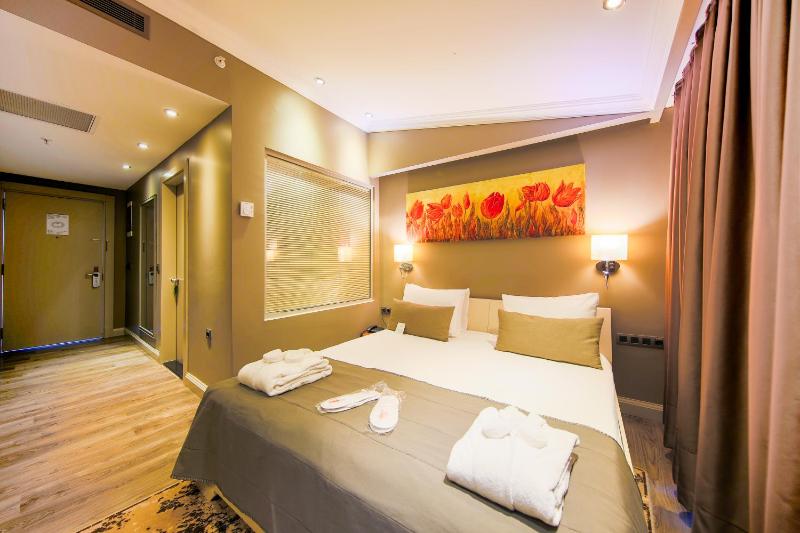 Standard Single Room with Shower image 1