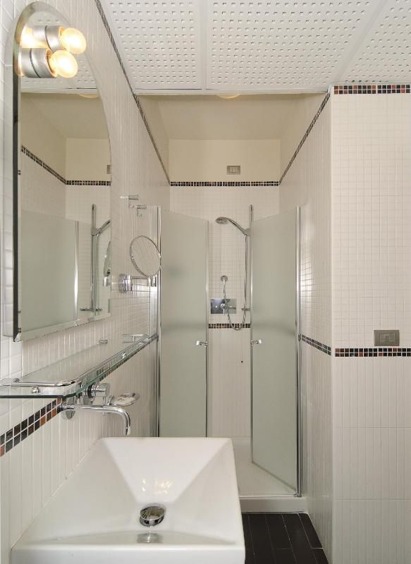 Hotel Eden - image 41