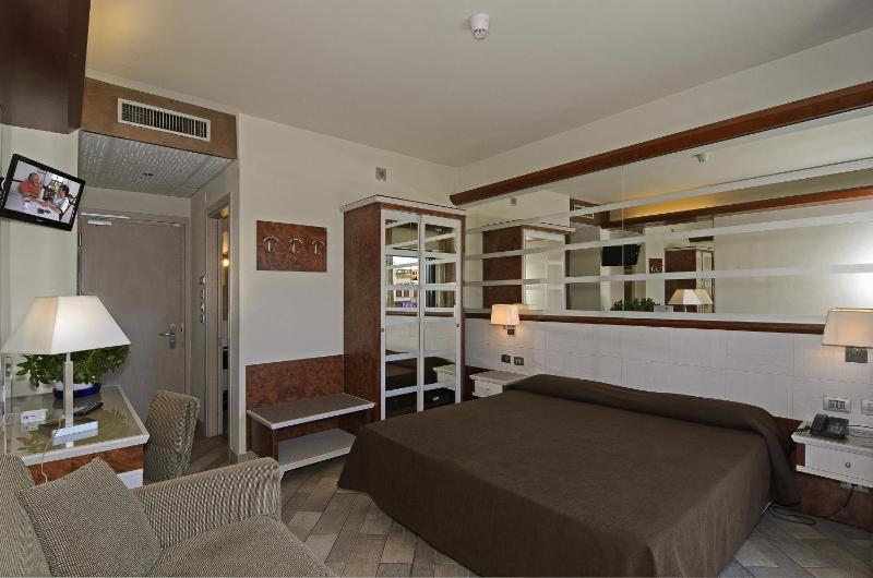 Hotel Eden - image 29
