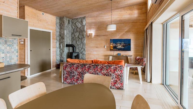 Two-Bedroom Apartment with Lake View image 2